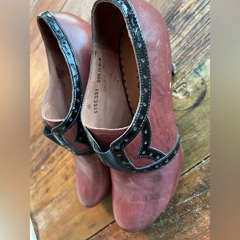Staccato maroon & black heels